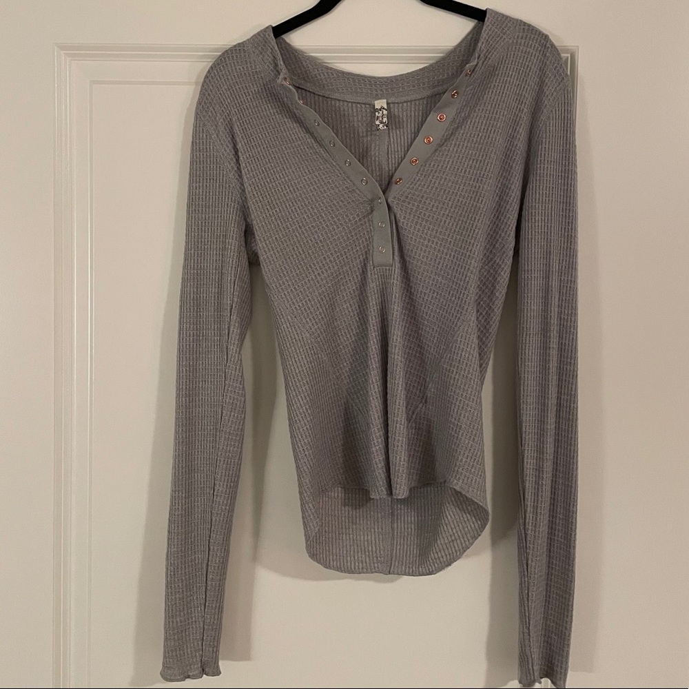 👽 long sleeve free people shirt 👽